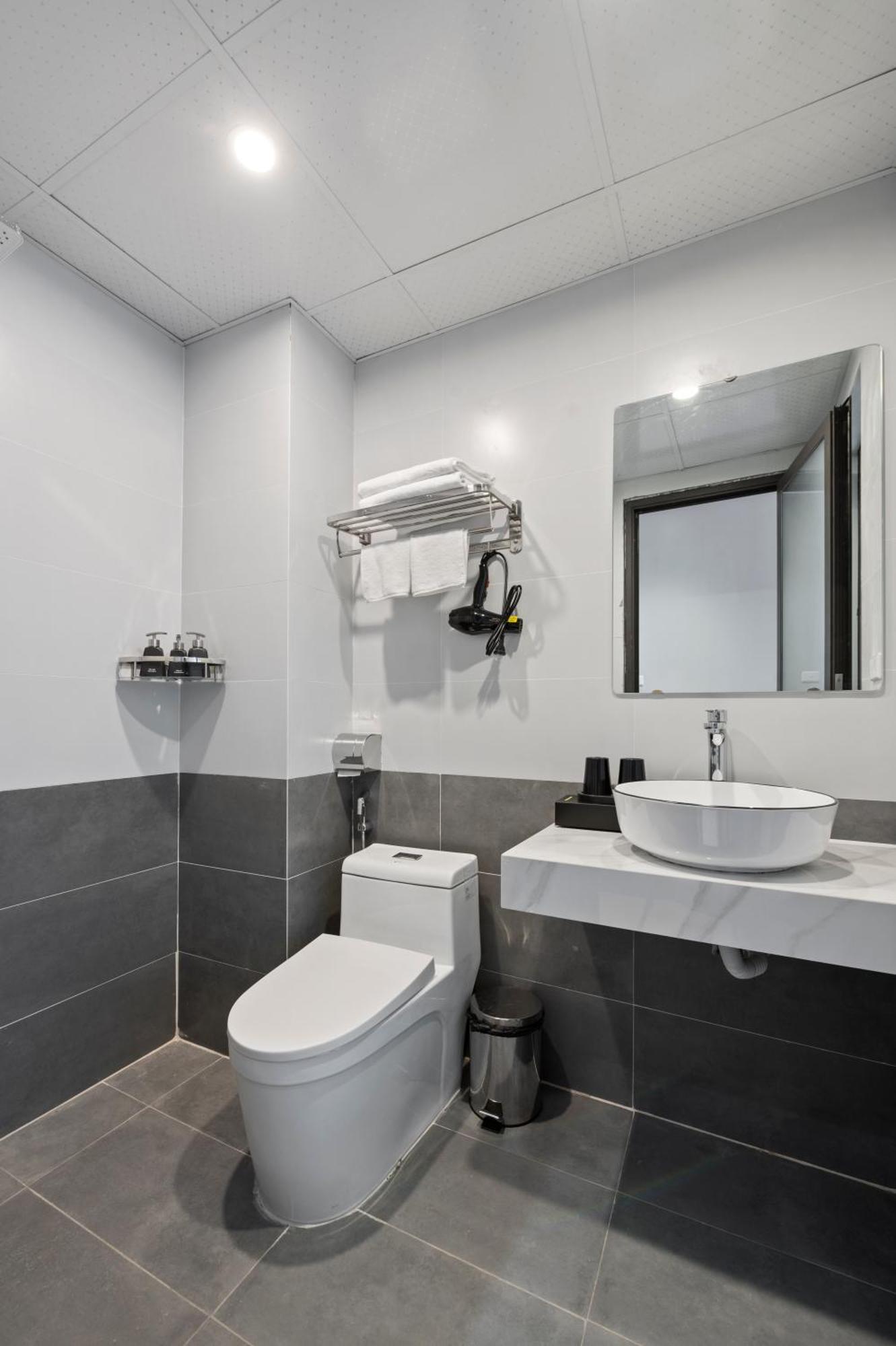 Lakeview Residence Hotel Hanoi Esterno foto